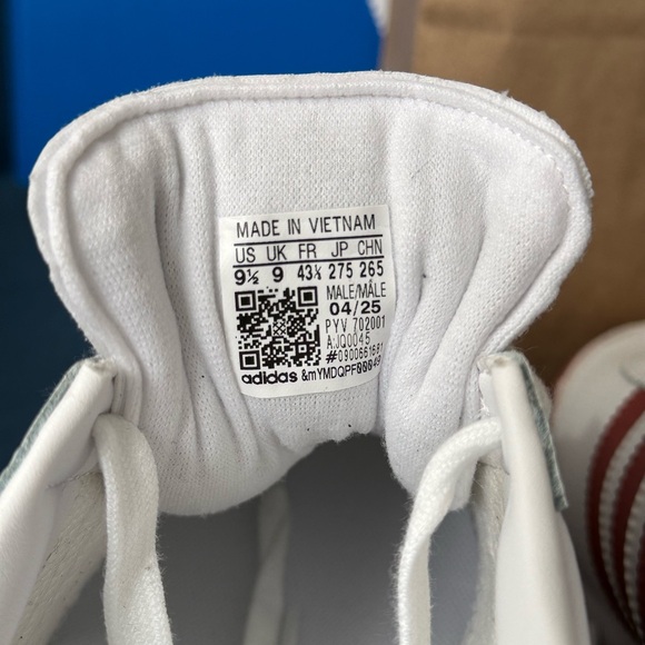 Adidas Men's White and Maroon Sneakers - Picture 8 of 8